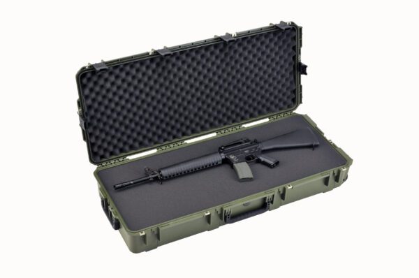 A rifle case with the ar-1 5 in it.